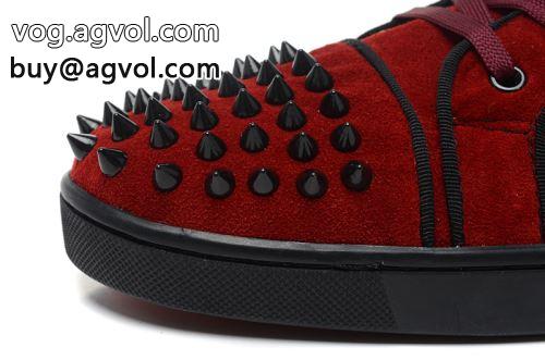 一番人気の新作はこれ クリスチャンルブタンコピー 足馴染みのいい 2022 シューズ Christian Louboutinコピー カジュアルシューズ