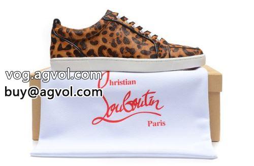 小さめ おしゃれ かわいい カジュアルシューズ 高級感ある  2022 クリスチャンルブタンコピー シューズ Christian Louboutinコピー