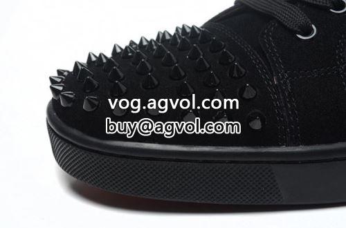 シューズ Christian Louboutinコピー クリスチャンルブタンコピー 高機能防滑ソール  2022  カジュアルシューズ  売れ筋のいい