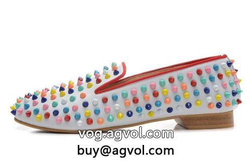 限量販売 Christian Louboutinコピー ムダな装飾を排したデザイン  2022 カジュアルシューズ  シューズ クリスチャンルブタンコピー