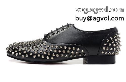 汚れも目立ちにくい クリスチャンルブタンコピー Christian Louboutinコピー  シューズ  大人気再登場 2022  カジュアルシューズ