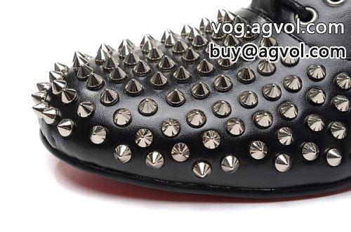 汚れも目立ちにくい クリスチャンルブタンコピー Christian Louboutinコピー  シューズ  大人気再登場 2022  カジュアルシューズ