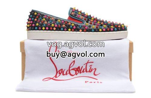 高機能防滑ソール カジュアルシューズ シューズ Christian Louboutinコピー クリスチャンルブタンコピー  2022 肌触りのいい