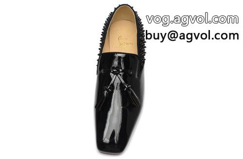 2022  早くも完売している シューズ Christian Louboutinコピー クリスチャンルブタンコピー カジュアルシューズ
