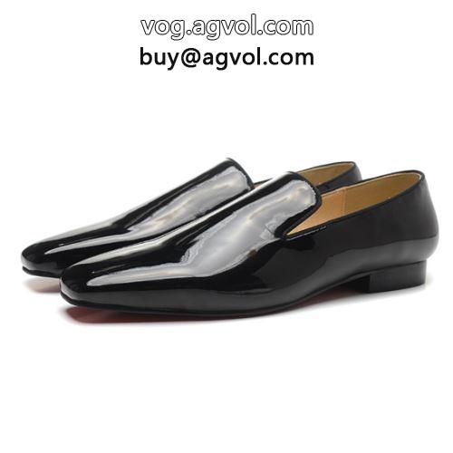  シューズ 2022  Christian Louboutinコピー 今からの季節にピッタリ！クリスチャンルブタンコピー 完売再入荷 カジュアルシューズ   