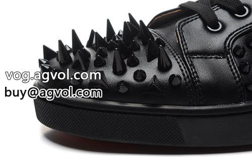 Christian Louboutinコピー 絶対オススメ♡ シューズ クリスチャンルブタンコピー  2022 【大人気】定番商品 カジュアルシューズ