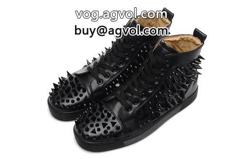 Christian Louboutinコピー 絶対オススメ♡ シューズ クリスチャンルブタンコピー  2022 【大人気】定番商品 カジュアルシューズ