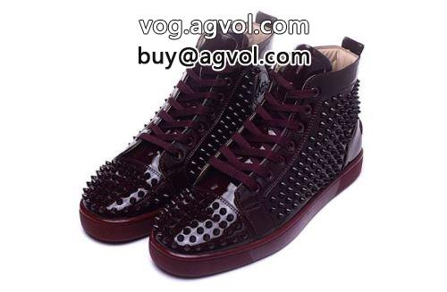 大絶賛！クリスチャンルブタンコピー シューズ 強い魅力を感じる一枚  2022 Christian Louboutinコピー カジュアルシューズ