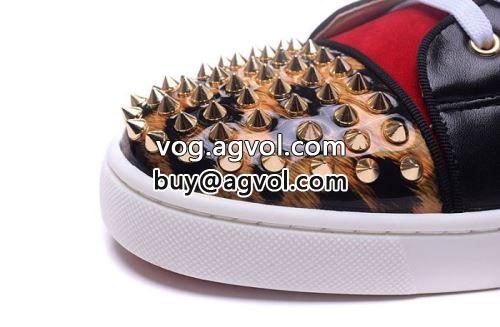 チノパン 狙える優秀アイテム すべり防止 2022 Christian Louboutinコピー シューズ クリスチャンルブタンコピー オリジナル カジュアルシューズ