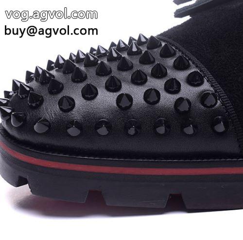 ムダな装飾を排したデザイン 2022 Christian Louboutinコピー クリスチャンルブタンコピー シューズ 優しい色合い カジュアルシューズ