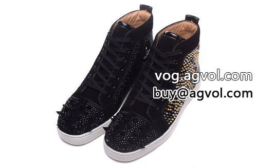 Christian Louboutinコピー 滑りにくい シューズ クリスチャンルブタンコピー お洒落な存在感  2022  カジュアルシューズ