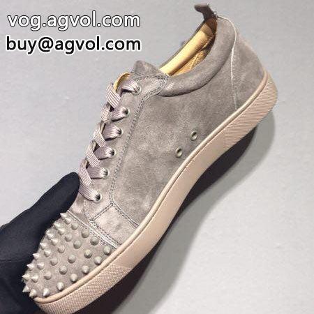 Christian Louboutinコピー 入手困難！ 2022 クリスチャンルブタンコピー セレブ風  シューズ カジュアルシューズ