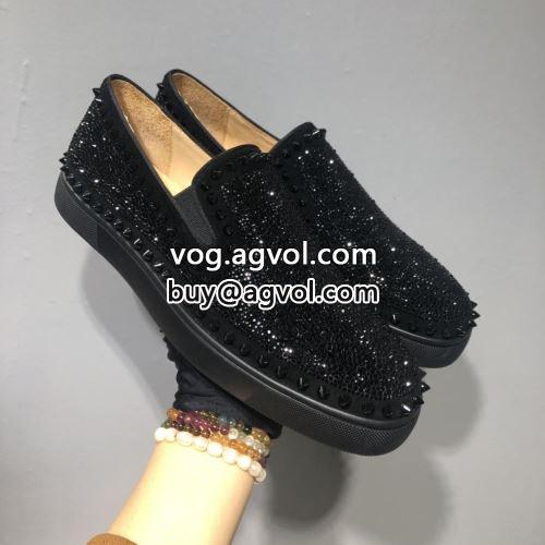  Christian Louboutinコピー 雑誌掲載アイテム カジュアルシューズ  クリスチャンルブタンコピー 上質  2022  シューズ     