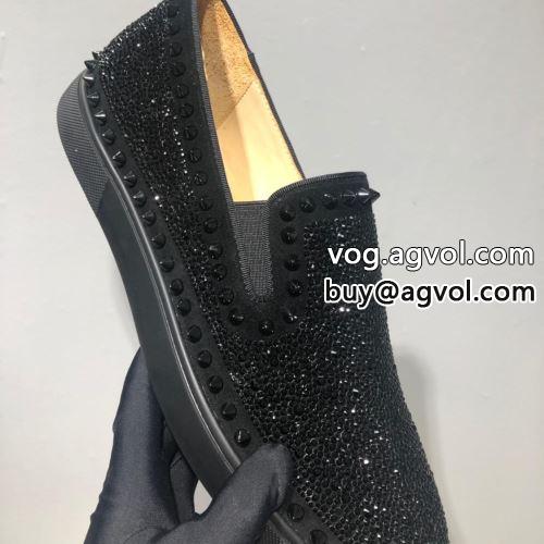 Christian Louboutinコピー 雑誌掲載アイテム カジュアルシューズ  クリスチャンルブタンコピー 上質  2022  シューズ