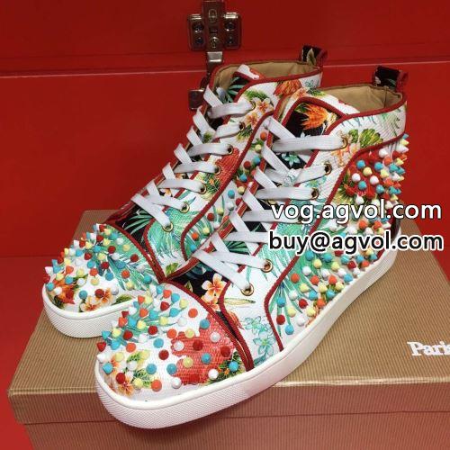  シューズ クリスチャンルブタンコピー 2022 カジュアルシューズ 高級感漂わせる  Christian Louboutinコピー 着用      