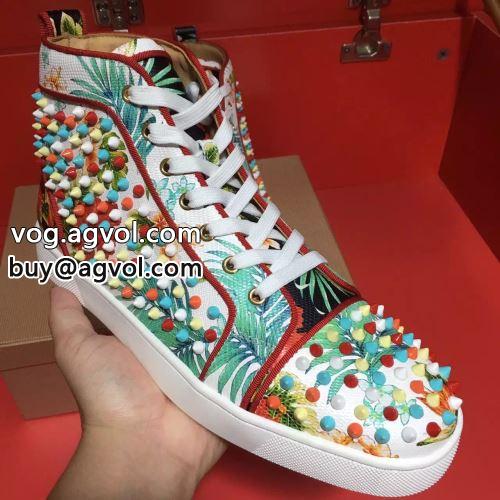 シューズ クリスチャンルブタンコピー 2022 カジュアルシューズ 高級感漂わせる  Christian Louboutinコピー 着用