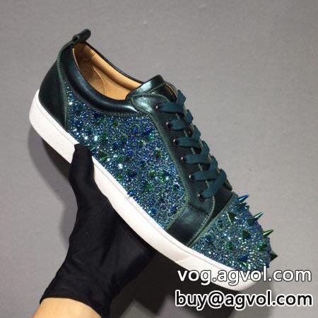 Christian Louboutinコピー シューズ 最安値！ クリスチャンルブタンコピー 2022 カジュアルシューズ 機能性も備えたアイテム
