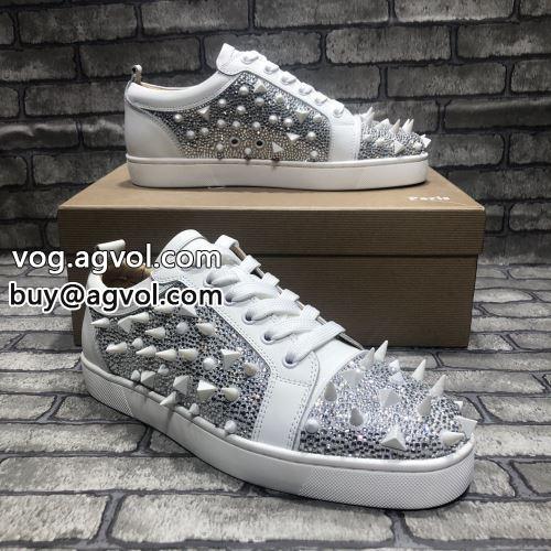 軽量で疲れにくい Christian Louboutinコピー 2022 シューズ クリスチャンルブタンコピー カジュアルシューズ 大注目！