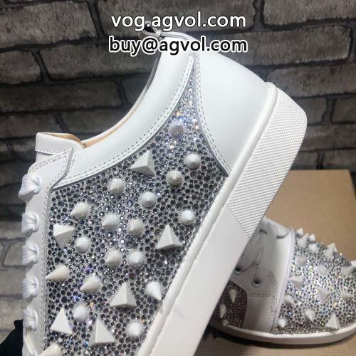 軽量で疲れにくい Christian Louboutinコピー 2022 シューズ クリスチャンルブタンコピー カジュアルシューズ 大注目！