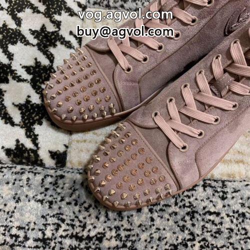 Christian Louboutinコピー  2022  優しい履き心地 シューズ クリスチャンルブタンコピー カジュアルシューズ 高評価の人気品