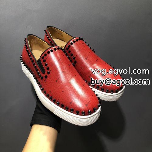  足馴染みのいい クリスチャンルブタンコピー  2022 Christian Louboutinコピー  今からの季節にピッタリ！シューズ カジュアルシューズ      