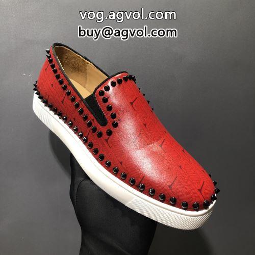 足馴染みのいい クリスチャンルブタンコピー  2022 Christian Louboutinコピー  今からの季節にピッタリ！シューズ カジュアルシューズ