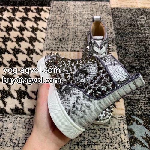 ムダな装飾を排したデザイン 2022 シューズ 軽い履き心地 カジュアルシューズ  Christian Louboutinコピー クリスチャンルブタンコピー
