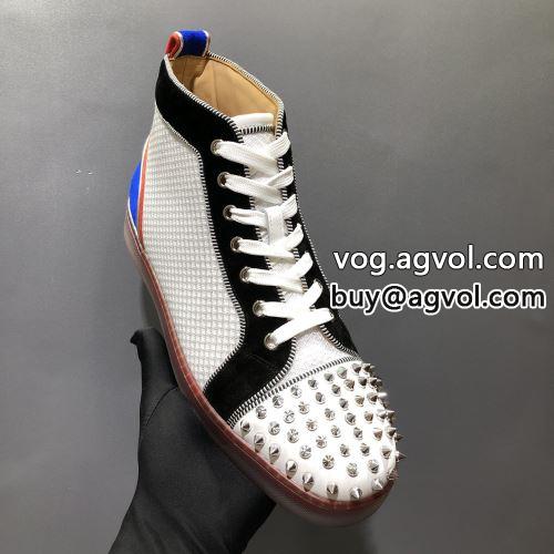 シューズ カジュアルシューズ クリスチャンルブタンコピー ナチュラルな素材感 Christian Louboutinコピー 2022  争奪戦必至