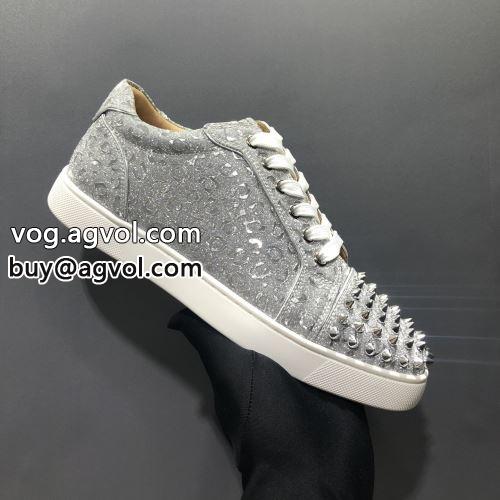 今からの季節にピッタリ 2022 シューズ 上質 Christian Louboutinコピー  カジュアルシューズ クリスチャンルブタンコピー