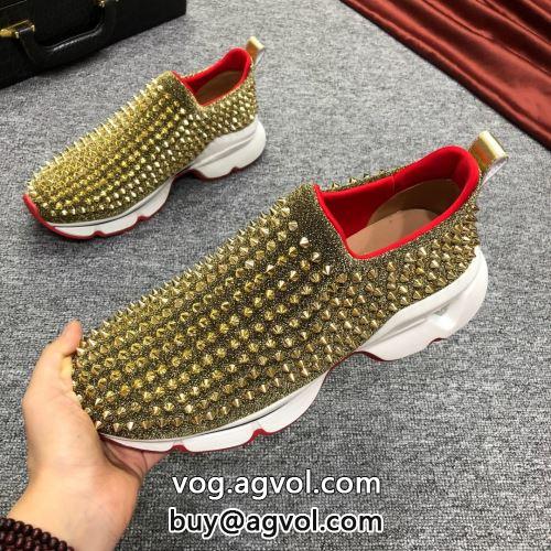シューズ カジュアルシューズ Christian Louboutinコピー 素敵 2022 シックスタイルに活躍 クリスチャンルブタンコピー