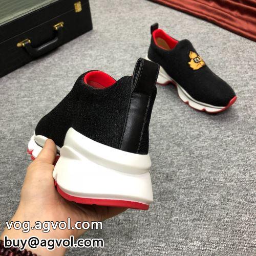 大人のセンスを感じさせる クリスチャンルブタンコピー シューズ 汚れも目立ちにくい スニーカー Christian Louboutinコピー 2022
