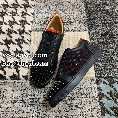 シューズ カジュアルシューズ Christian Louboutinコピー 2022 クリスチャンルブタンコピー 上品に着こなせ