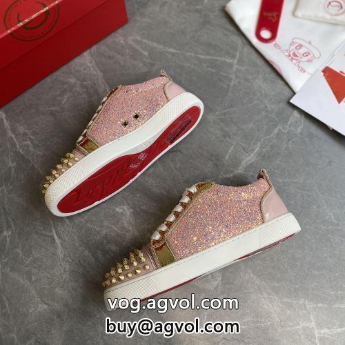 カジュアルシューズ チノパン Christian Louboutinコピー クリスチャンルブタンコピー 狙える優秀アイテム シューズ 2022