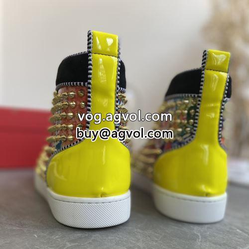 2022  大注目 シューズ カジュアルシューズ 秋のお出かけに最適 Christian Louboutinコピー クリスチャンルブタンコピー
