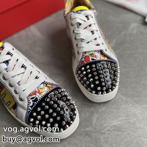 Christian Louboutinコピー 優美なお出かけスタイル 2022 クリスチャンルブタンコピー シューズ カジュアルシューズ一番人気の新作はこれ