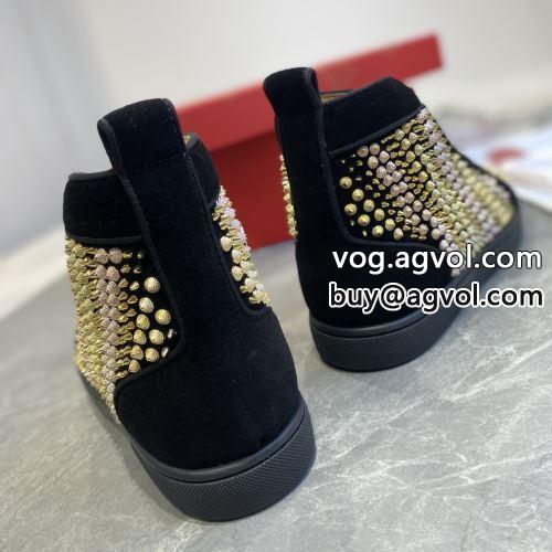 シューズ Christian Louboutinコピー 2022 カジュアルシューズ 抜群な楽チン感ある大定番 クリスチャンルブタンコピー 売れ筋のいい