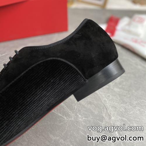 限量販売 Christian Louboutinコピー シューズ カジュアルシューズ クリスチャンルブタンコピー 2022 耐久性に優れ