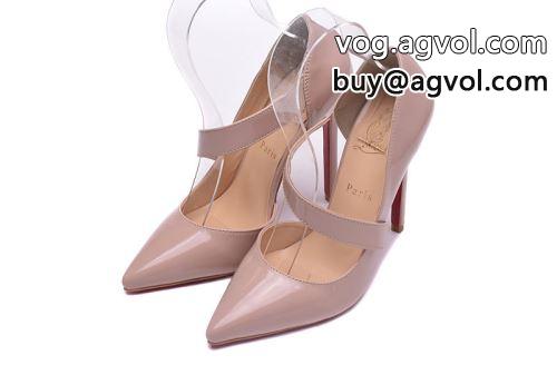 お洒落な存在感 クリスチャンルブタンコピー セレブ愛用の超人気商品 ハイヒール 2022 Christian Louboutinコピー シューズ