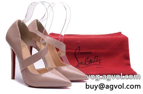 お洒落な存在感 クリスチャンルブタンコピー セレブ愛用の超人気商品 ハイヒール 2022 Christian Louboutinコピー シューズ