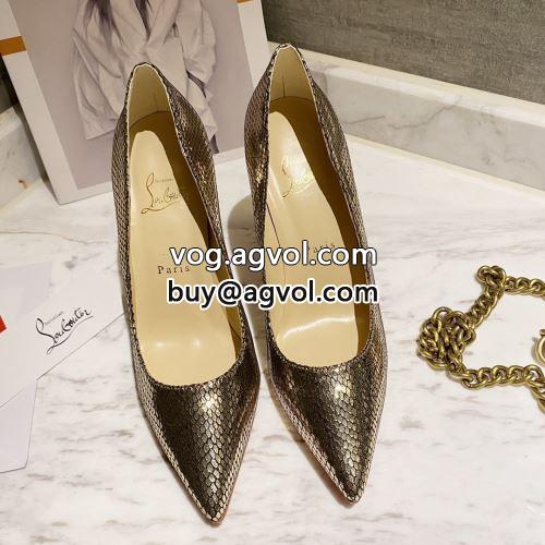 優しい色合い 2色可選 クリスチャンルブタンコピー シューズ ハイヒール 2022 Christian Louboutinコピー 歩きやすい　疲れない　痛くない