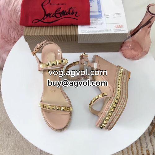 シューズ Christian Louboutinコピー 流行を超えた定番 サンダル パンプス 2022 クリスチャンルブタンコピー 履き心地のいい