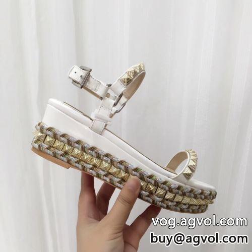 日本未入荷モデル クリスチャンルブタンコピー サンダル パンプス 2022 シューズ  太ヒール/スティックヒール Christian Louboutinコピー