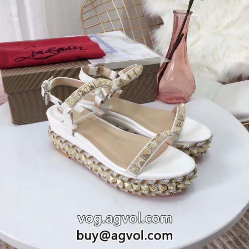 日本未入荷モデル クリスチャンルブタンコピー サンダル パンプス 2022 シューズ  太ヒール/スティックヒール Christian Louboutinコピー