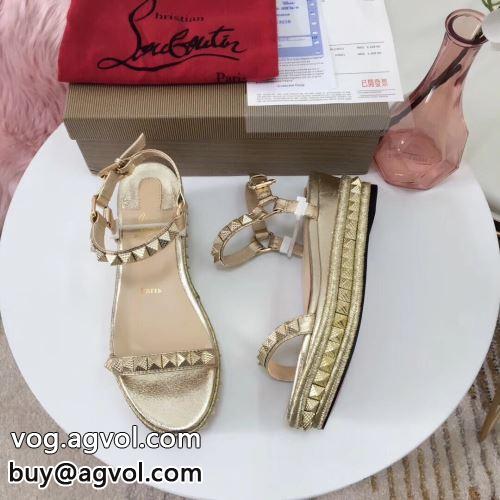 ポップ Christian Louboutinコピー 2022 シューズ もっとも高い人気を誇る サンダル パンプス クリスチャンルブタンコピー 確定となる上品
