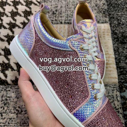 クリスチャンルブタンコピー スニーカー 存在感のある 上品に着こなせ  2022  シューズ Christian Louboutinコピー