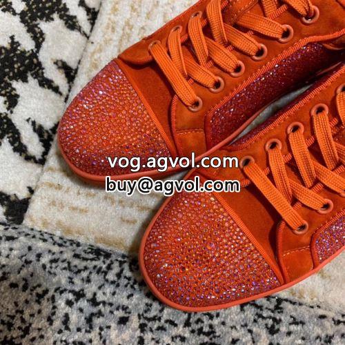 落ち着いた質感 人目を惹くデザイン  2022  スニーカー クリスチャンルブタンコピー Christian Louboutinコピー シューズ