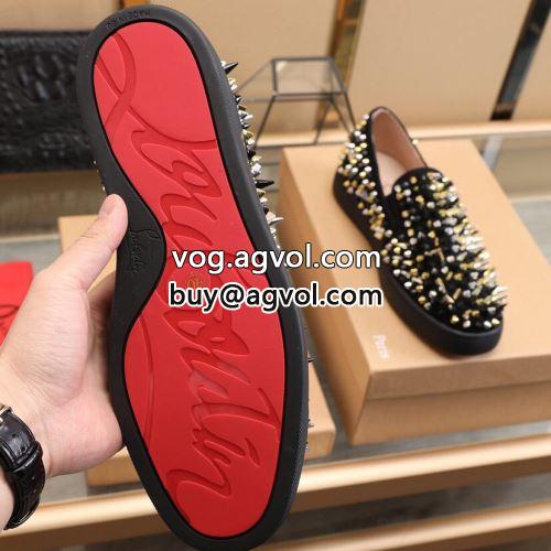 Christian Louboutinコピー シューズ スニーカー 優しい履き心地 クリスチャンルブタンコピー 2022 芸能人に愛用者続出