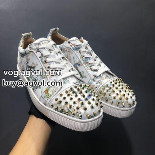  2022 ポップ Christian Louboutinコピー クリスチャンルブタンコピー シューズ スニーカー  抜群な楽チン感ある大定番   
