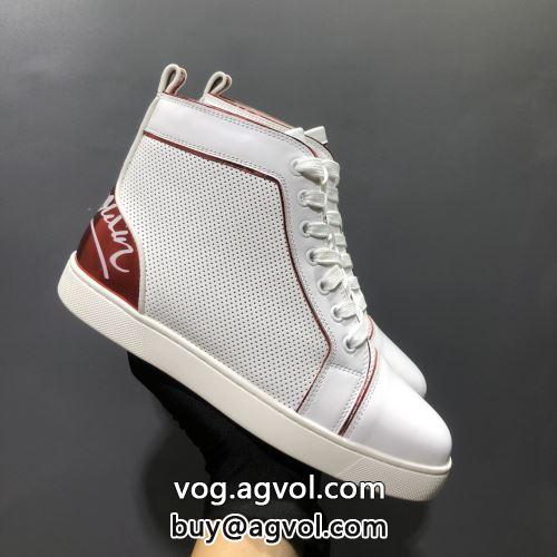 変わらない人気を誇る 2022 Christian Louboutinコピー クリスチャンルブタンコピー  シューズ スニーカー 着用