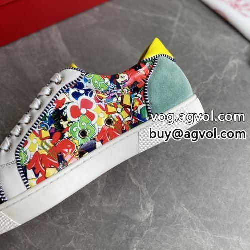 シューズ 実用性に溢れるアイテム クリスチャンルブタンコピー 2022  Christian Louboutinコピー スニーカー 今話題の最新作